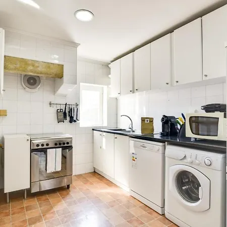 Апартаменты Amazing 3bdr W/lisbon View In Santos *