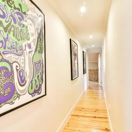 Апартаменты Amazing 3bdr W/lisbon View In Santos