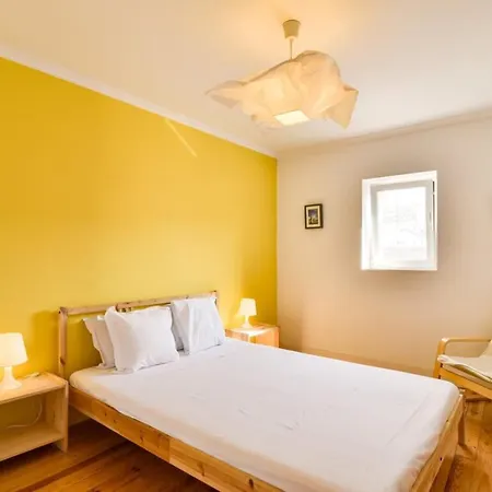Apartment Amazing 3bdr W/lisbon View In Santos Lisbon