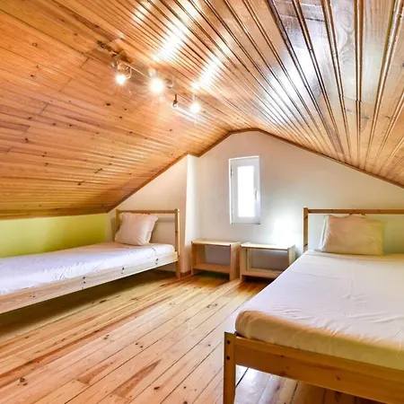 Amazing 3bdr W/lisbon View In Santos * Lisboa