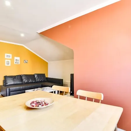 Apartment Amazing 3bdr W/lisbon View In Santos Lisbon