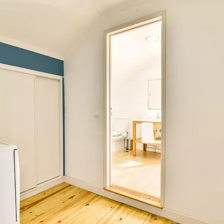 Amazing 3bdr W/lisbon View In Santos *