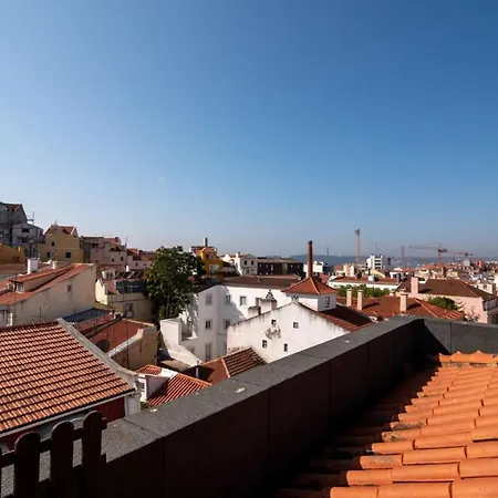 Amazing 3bdr W/lisbon View In Santos * Lisbon